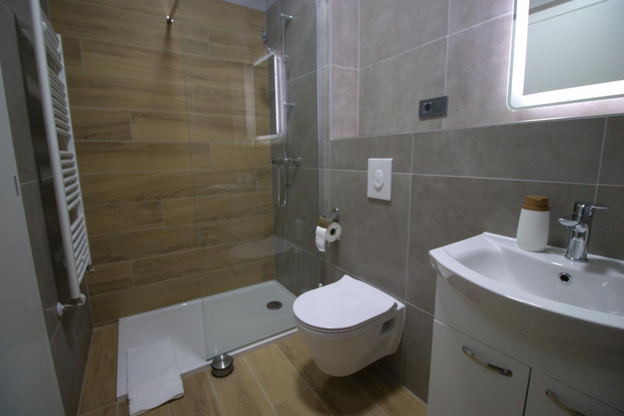 Rooms Matic Velika Mlaka Exterior foto